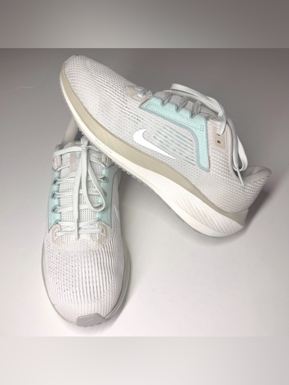 NIKE AIR Women’s ZOOM PEGASUS 40  ATHLETIC RUNNING SHOES Size- 9